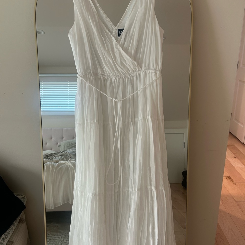 GAP White V-Neck Tiered Maxi Dress with Waist Tie
